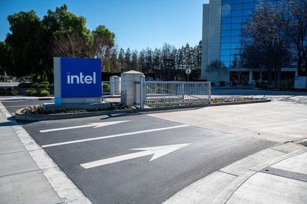 Intel готова предлагать услуги по упаковке чипов даже конкурентам