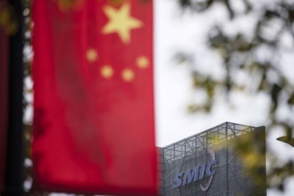 Прибыль китайского производителя чипов SMIC сократилась в два раза